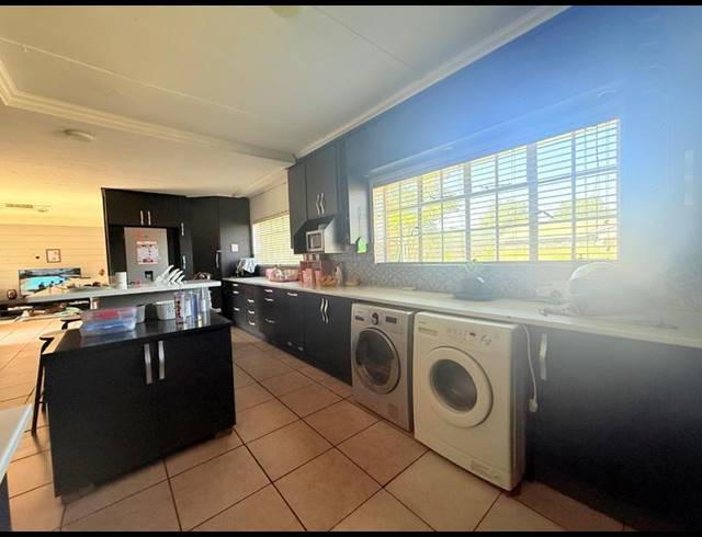 3 BEDROOM HOUSE FOR SALE IN VANDERBIJLPARK CW 5